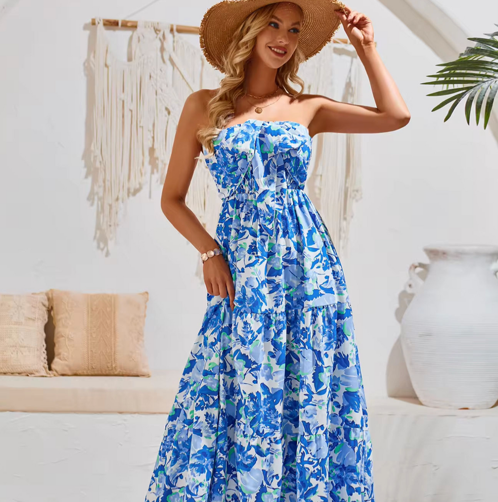 Summer Bohemian Halter Maxi Dress – Breezy, Feminine & Effortlessly Chic