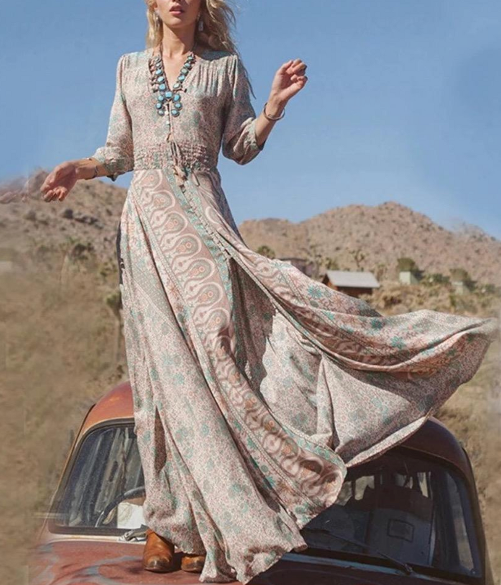 Boho Floral Beach Dress – Free-Spirited, Feminine & Effortlessly Chic